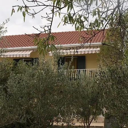 In With Sea View, Balcony, Air Conditioning, Wi-fi * Slatine